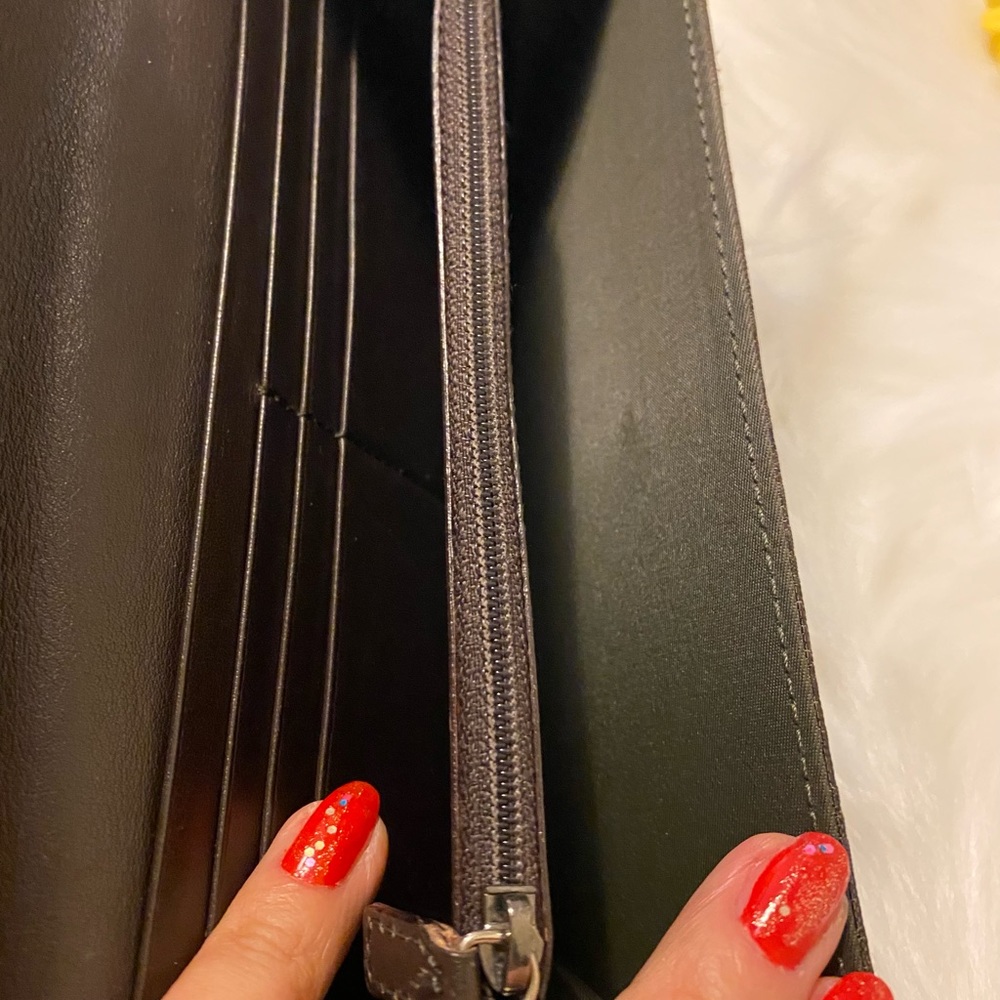 🌸RARE Authentic Dior vintage wallet on a chain🌸 - Picture 7 of 13